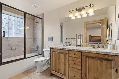 1291 S Innsbruck Dr E, Huntsville, UT 84317 - Photo 50