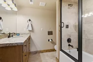 1291 S Innsbruck Dr E, Huntsville, UT 84317 - Photo 44