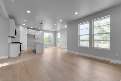 504 W Maidengrass Way, Draper, UT 84020 - Photo 10