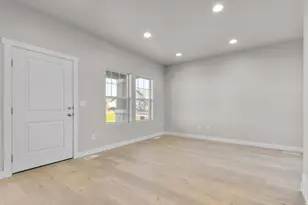 6764 N Star Lake Dr, Eagle Mountain, UT 84005 - Photo 6