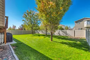 1071 N Jamie-Matt Cir W, Layton, UT 84041 - Photo 30