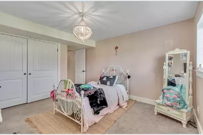 1071 N Jamie-Matt Cir W, Layton, UT 84041 - Photo 6