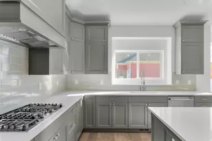 1113 W Angel Hill Ct, Layton, UT 84041 - Photo 16