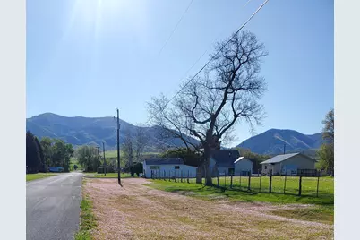 190 E 9200 S, Paradise, UT 84328 - Photo 32