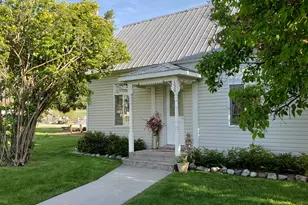 190 E 9200 S, Paradise, UT 84328 - Photo 30