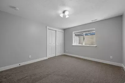 14137 S Ben Lomond Peak Dr, Riverton, UT 84096 - Photo 30
