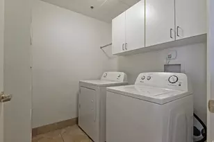 3075 E Kennedy Dr, Salt Lake City, UT 84108 - Photo 18
