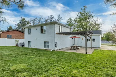 610 N Main St, Centerville, UT 84014 - Photo 24