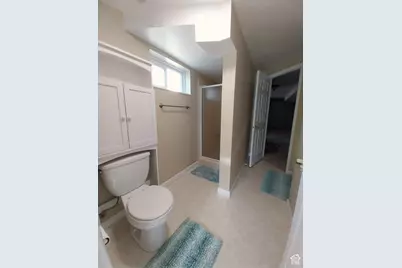 2564 N 2600 E, Layton, UT 84040 - Photo 38