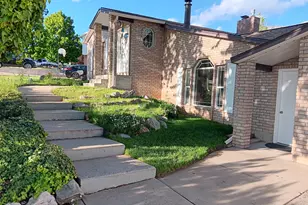 2564 N 2600 E, Layton, UT 84040 - Photo 4