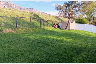 2564 N 2600 E, Layton, UT 84040 - Photo 54