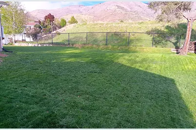 2564 N 2600 E, Layton, UT 84040 - Photo 52