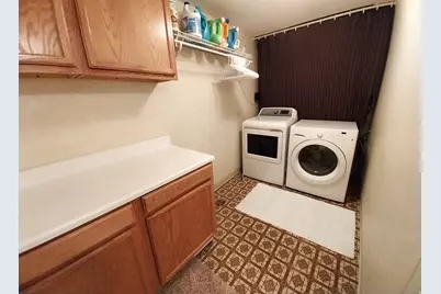 2564 N 2600 E, Layton, UT 84040 - Photo 44