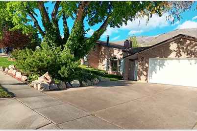 2564 N 2600 E, Layton, UT 84040 - Photo 2