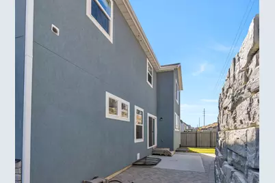 2136 W Northridge Dr, Lehi, UT 84048 - Photo 40