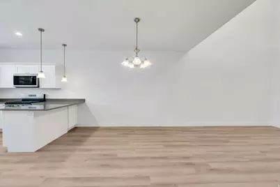2046 N 4100 W, Lehi, UT 84048 - Photo 4