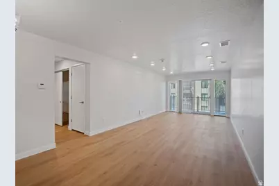 1032 E 400 S #204B, Salt Lake City, UT 84102 - Photo 6