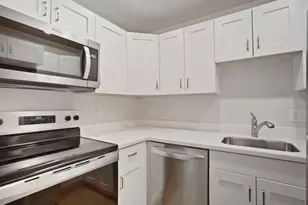 1032 E 400 S, Salt Lake City, UT 84102 - Photo 2