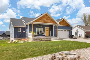 460 S 300 E, Mount Pleasant, UT 84647 - Photo 2