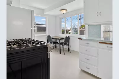 945 N 200 E, Orem, UT 84057 - Photo 18