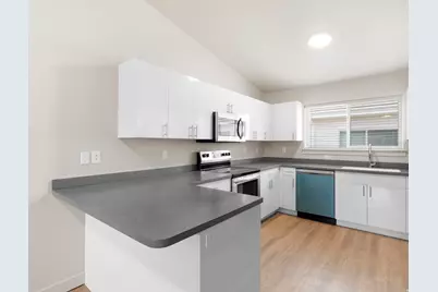 1140 W 950 N #D301, Orem, UT 84057 - Photo 8