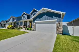 774 W Star Spangled Dr, Bluffdale, UT 84065 - Photo 2