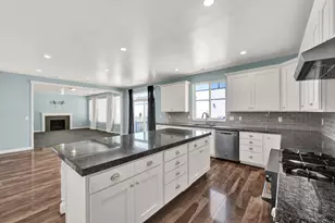 774 W Star Spangled Dr, Bluffdale, UT 84065 - Photo 12