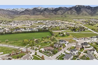 715 Bluff St, Hyde Park, UT 84318 - Photo 64