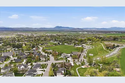 715 Bluff St, Hyde Park, UT 84318 - Photo 78