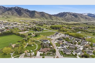 715 Bluff St, Hyde Park, UT 84318 - Photo 82
