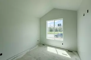 7094 W Monterrey Oak Dr, Herriman, UT 84096 - Photo 8