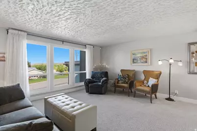 4250 N 350 W, Pleasant View, UT 84414 - Photo 4