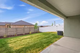 2674 S 2430 W, Syracuse, UT 84075 - Photo 14