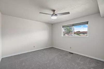 846 S 1425 W, Clearfield, UT 84015 - Photo 14