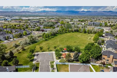 252 E Cranberry Hill Dr, Draper, UT 84020 - Photo 34