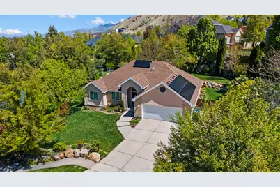 745 Foxridge Dr, Providence, UT 84332 - Photo 2