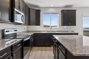 2137 W Northridge Dr, Lehi, UT 84048 - Photo 10