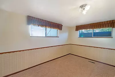 721 E 1950 S, Bountiful, UT 84010 - Photo 26