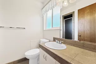 721 E 1950 S, Bountiful, UT 84010 - Photo 18