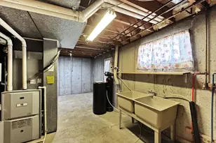 721 E 1950 S, Bountiful, UT 84010 - Photo 28