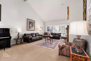 804 N Juniperpoint Dr, Salt Lake City, UT 84103 - Photo 10