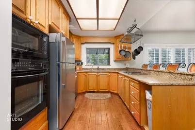 804 N Juniperpoint Dr, Salt Lake City, UT 84103 - Photo 18