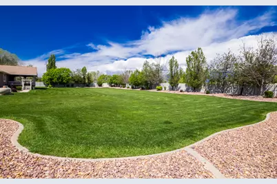 4123 S Vernal Ave, Vernal, UT 84078 - Photo 40