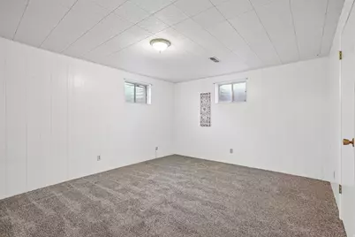 9270 S Jana Lee Dr, West Jordan, UT 84088 - Photo 34