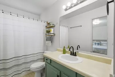 318 E 1700 S, Kaysville, UT 84037 - Photo 16