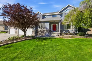 9876 S Spruce Dale Dr, South Jordan, UT 84095 - Photo 2