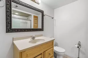 9876 S Spruce Dale Dr, South Jordan, UT 84095 - Photo 40