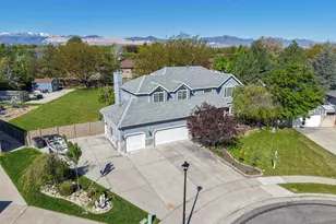 9876 S Spruce Dale Dr, South Jordan, UT 84095 - Photo 4