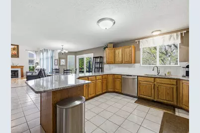 9876 S Spruce Dale Dr, South Jordan, UT 84095 - Photo 20