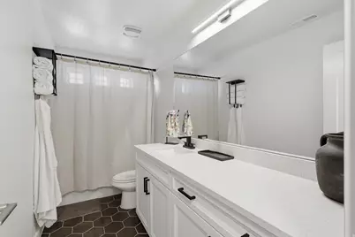 1022 S 950 W, American Fork, UT 84003 - Photo 16